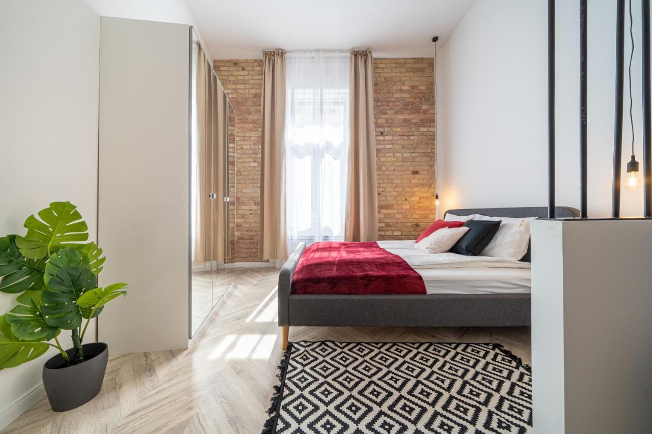 K33- Boutique Apartments, Best Location, By Bqa ブダペスト エクステリア 写真