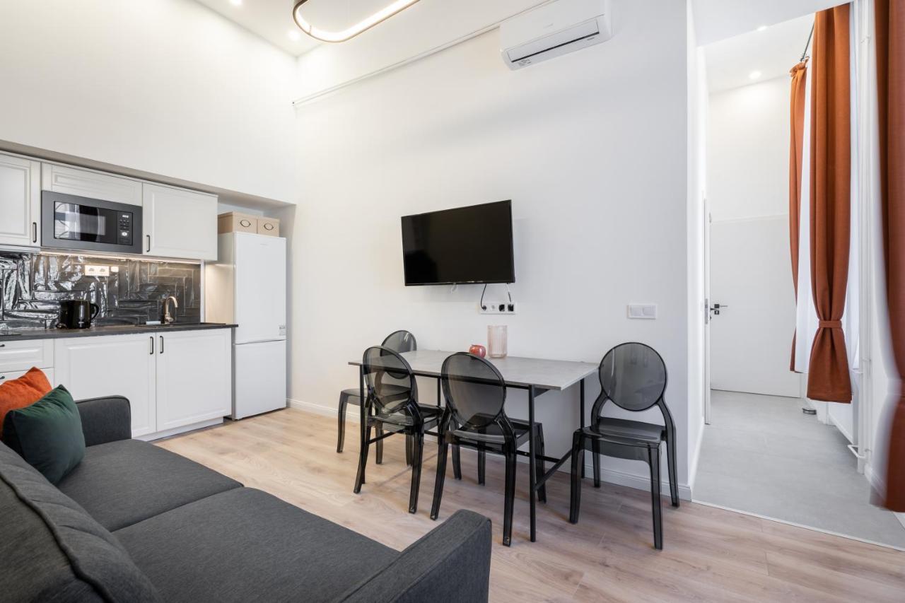 K33- Boutique Apartments, Best Location, By Bqa ブダペスト エクステリア 写真