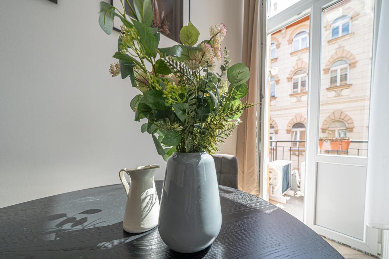 K33- Boutique Apartments, Best Location, By Bqa ブダペスト エクステリア 写真